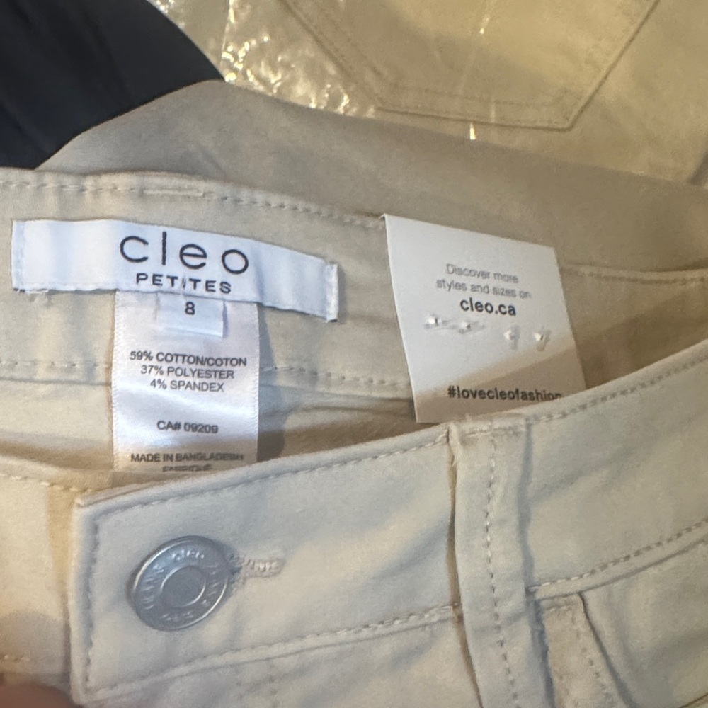 Cleo • NWT LILLY Capri - built in butt lift W16”-18” R10” I20” - Picture 3 of 3